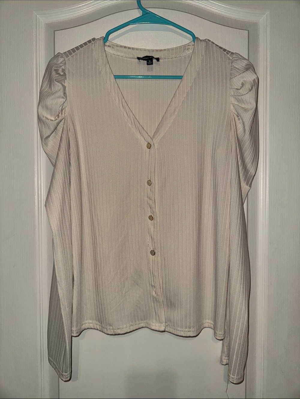 Women's Cream Button-Front V-Neck Blouse